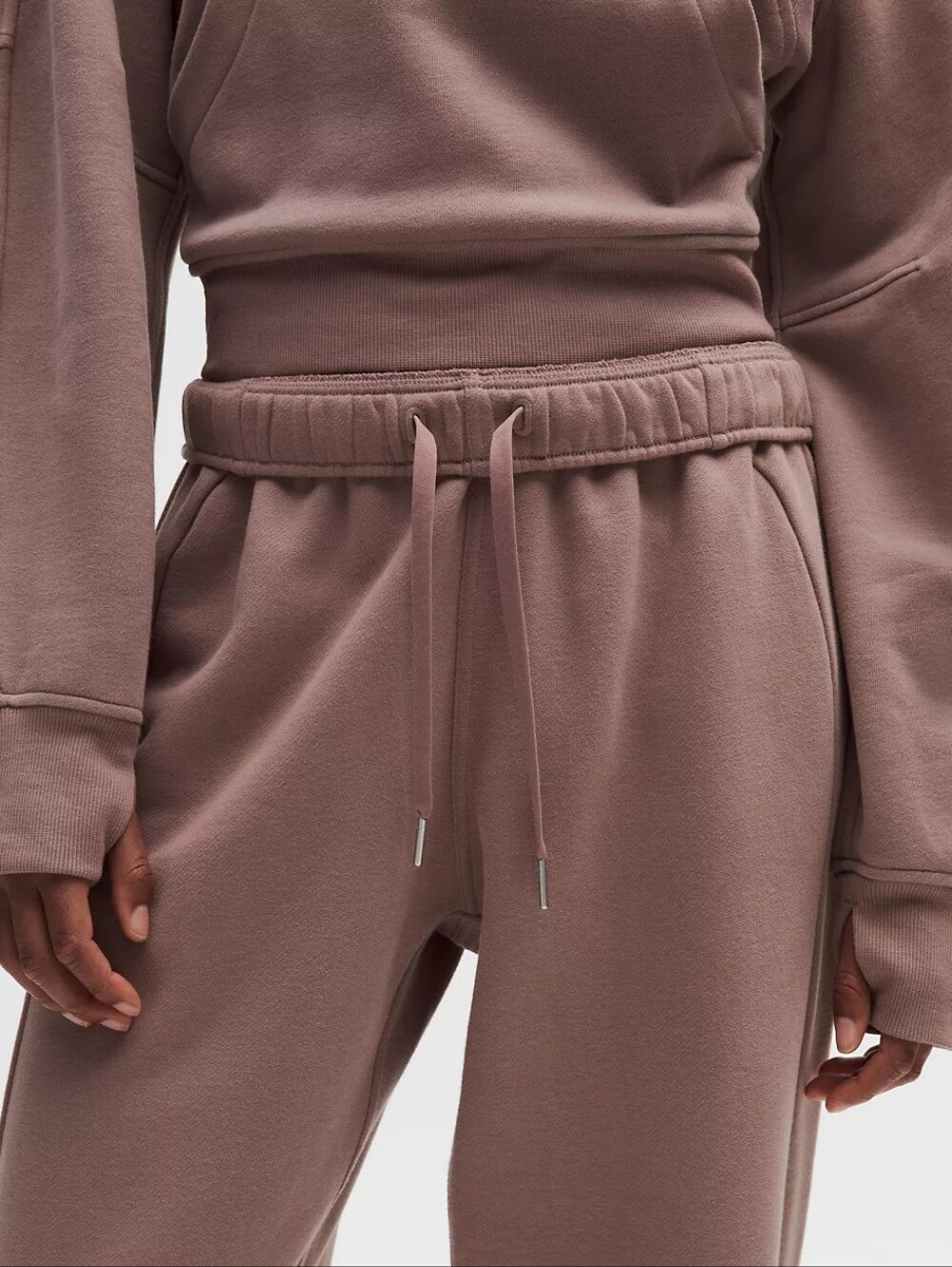 Lululemon Scuba Mid-Rise Oversized Jogger - Picture 4 of 6
